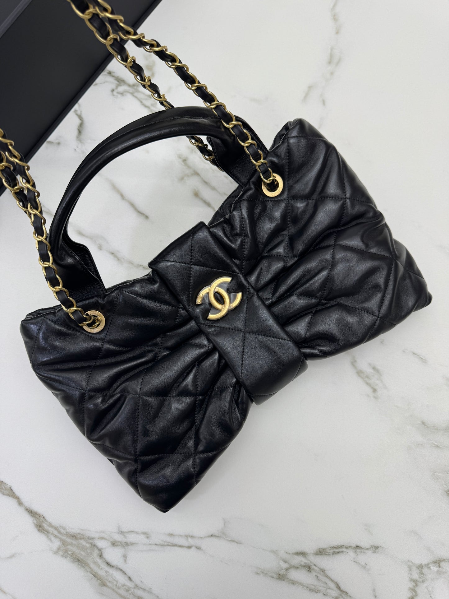 CHANEL 25K 蝴蝶包 綿羊皮 Medium