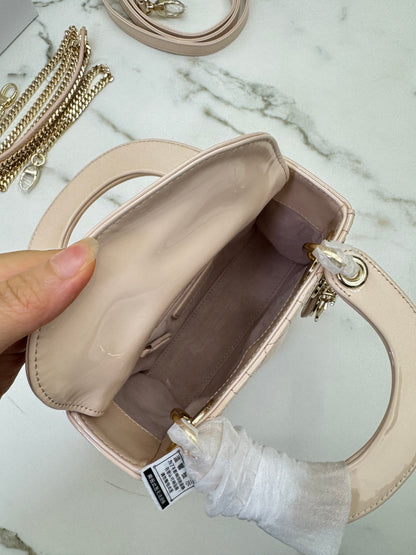 DIOR Mini Lady Dior Powder Beige 漆皮胭脂米 Shiny Calfskin