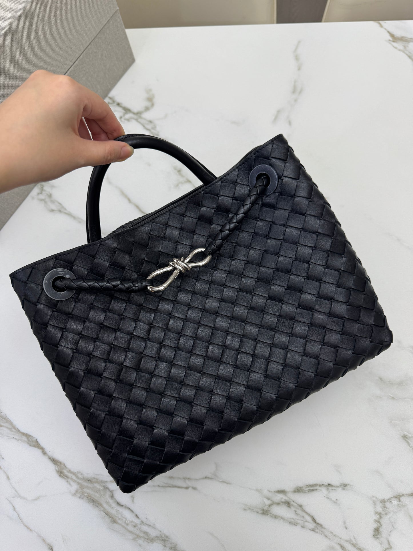 BV Andiamo Medium 黑銀