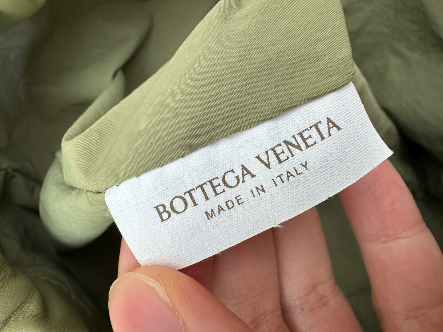 BV Dust Bag Medium 洞石綠 Travertine