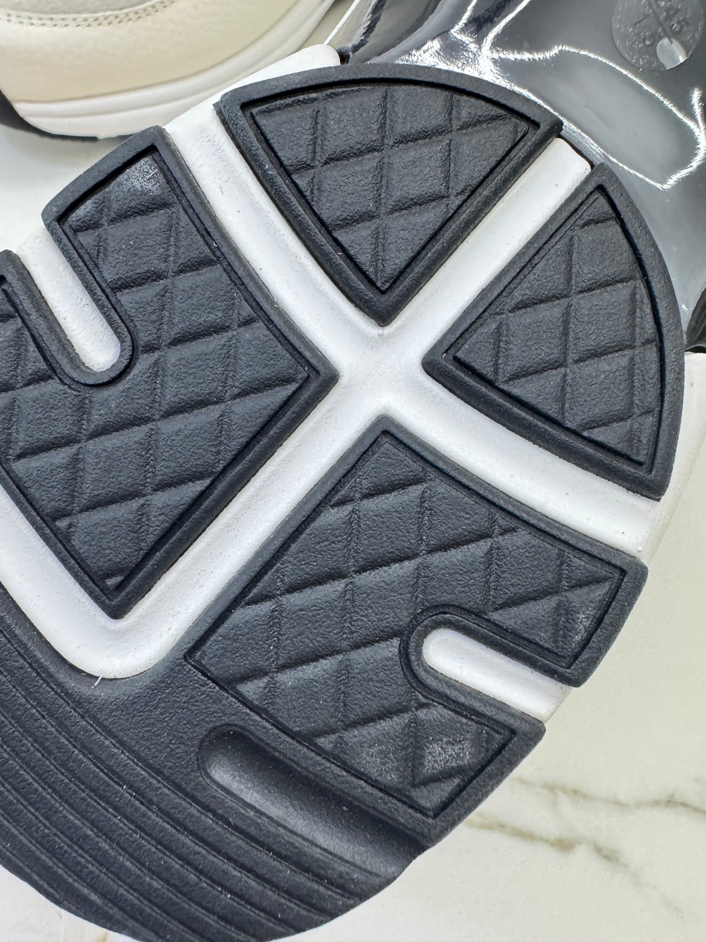 CHANEL 熊貓運動鞋