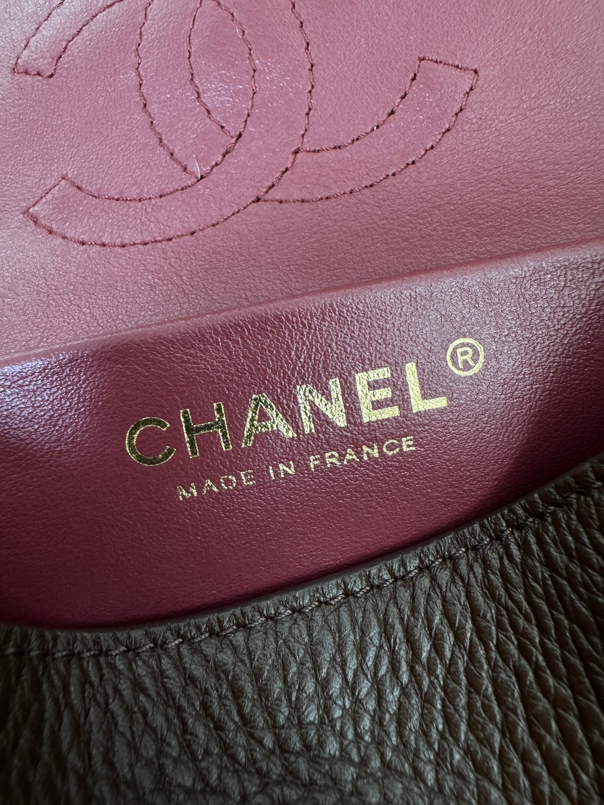CHANEL Mini Maxi Flap 巧克力色