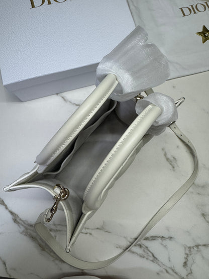 DIOR 全皮 Book Tote 奶白色小號
