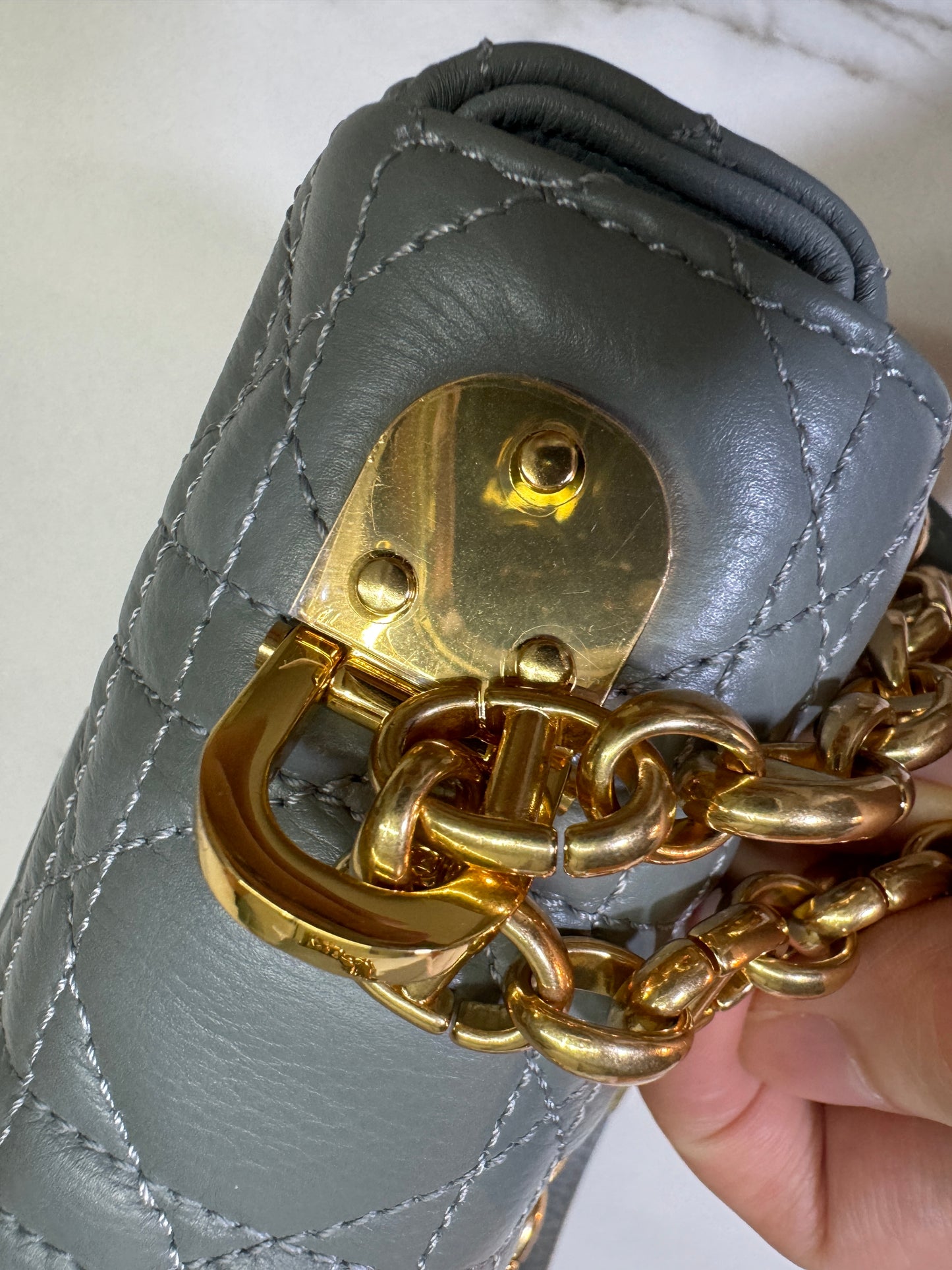 DIOR Caro 石灰色 小號