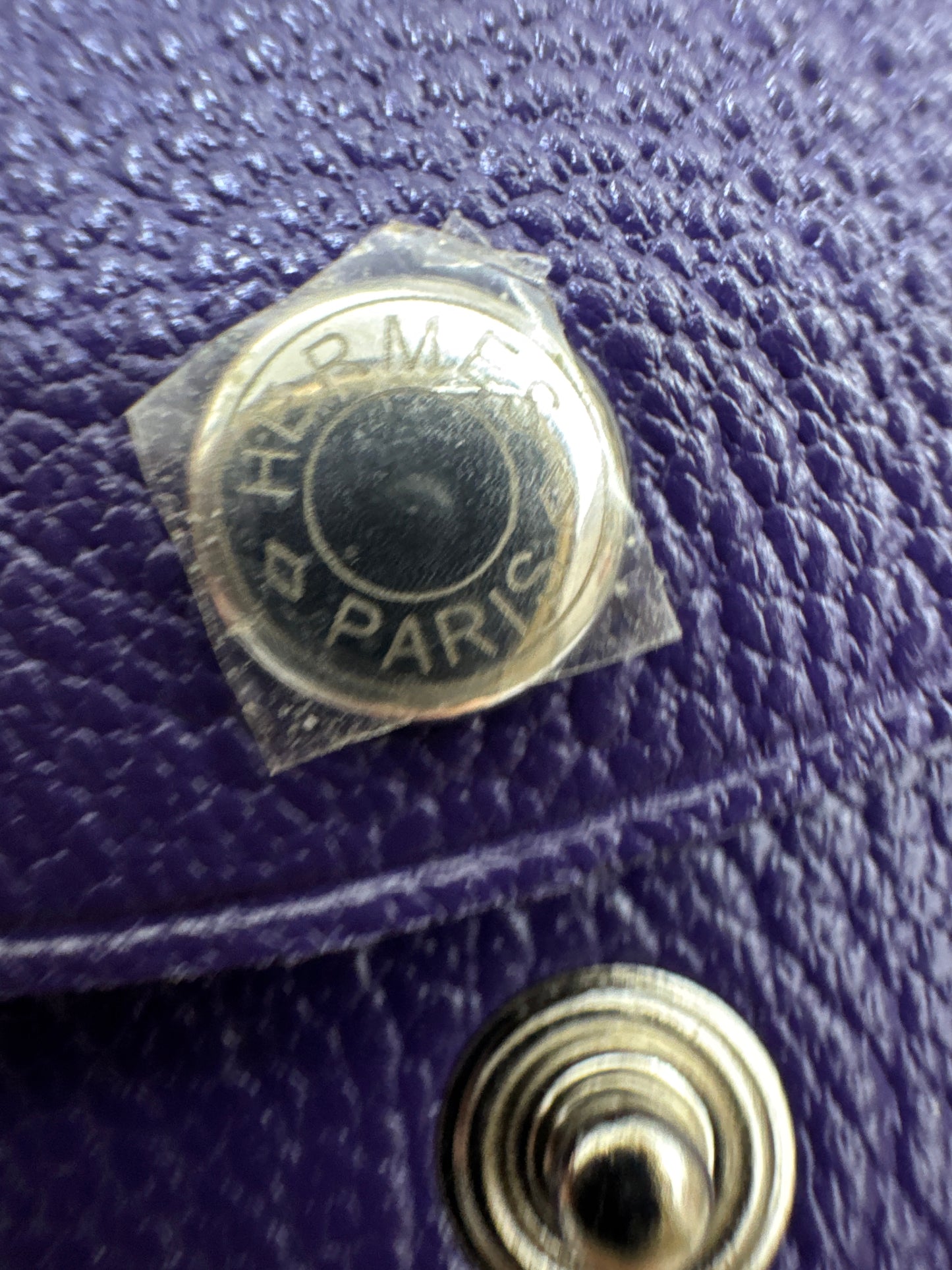 HERMES Calvi Duo X3絳紫色山羊皮