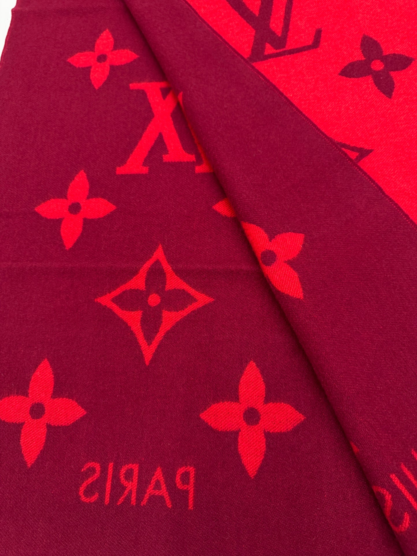 LV Reykjavik Scarf 100% Cashmere Rubis