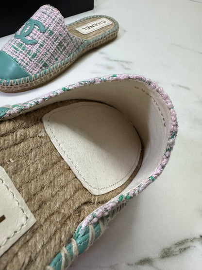 CHANEL 漁夫半拖 軟呢粉紅色拼綠色