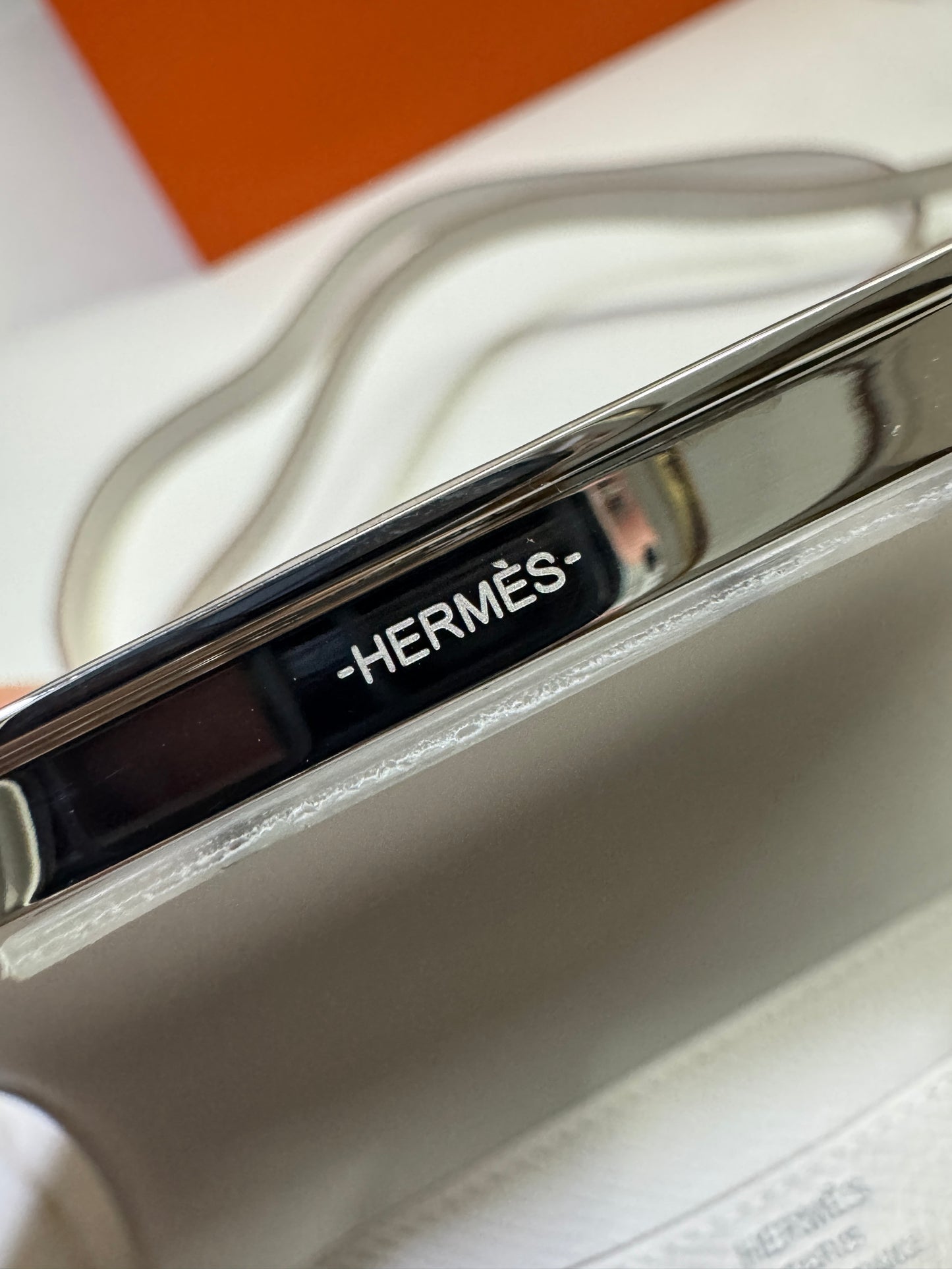 HERMES Mini Constance 奶灰色銀扣 Epsom M4 Gris Pale PHW