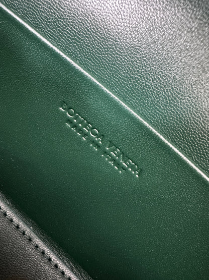 BV Bang Bang 祖母綠 Emerald Green