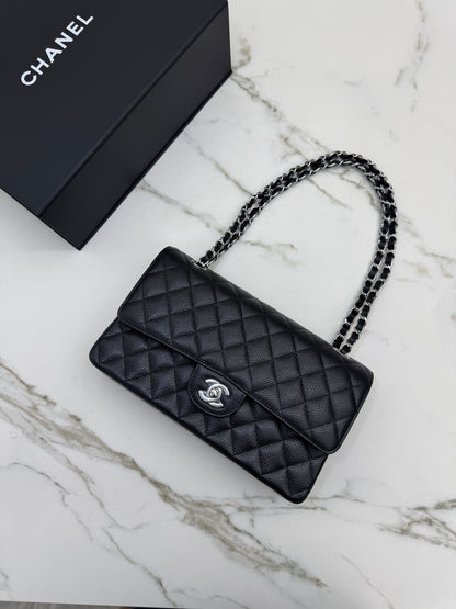 CHANEL CF25 Medium 黑銀牛