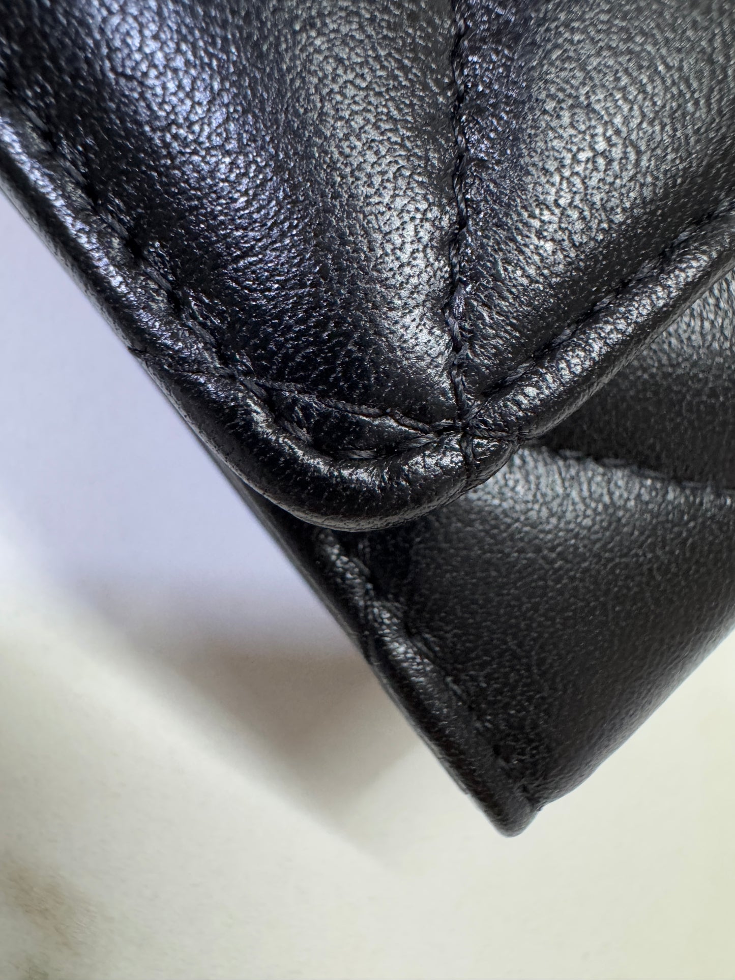 CHANEL 19 Card Holder