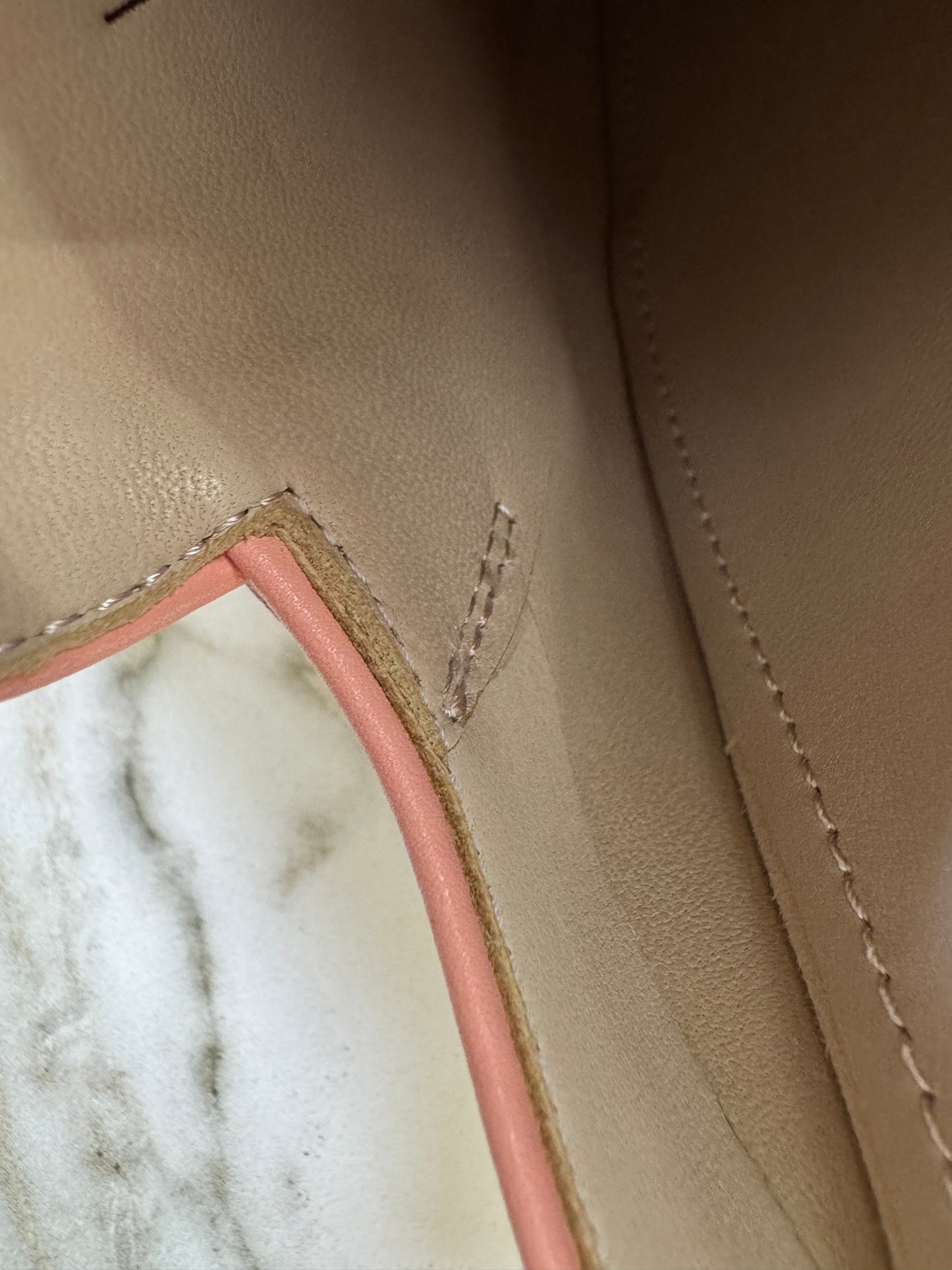 LORO PIANA Babouche Charms Walk Loafer Suede 粉沙色滚邊款