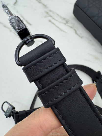 DIOR D-joy Small Matte Black