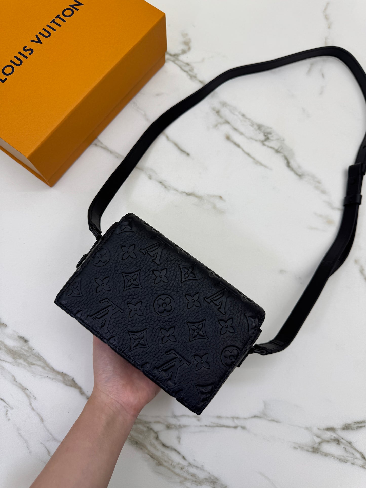 LV Steamer Wearable Wallet - Monogram Taurillon Leather