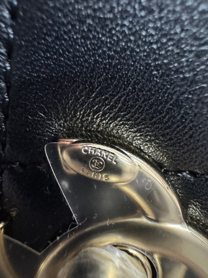 CHANEL Duma 胎牛皮 黑色 Small