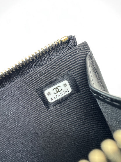 CHANEL 雕刻扣L型拉鏈小錢包