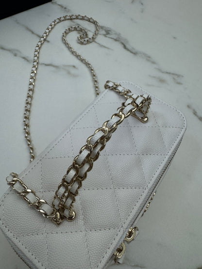 CHANEL 26S 交叉手柄長盒子 白色