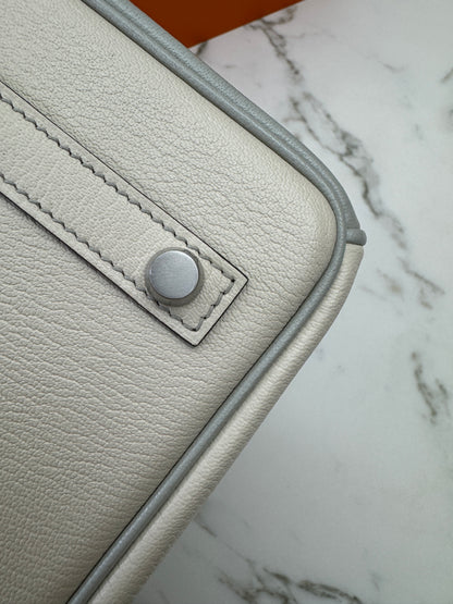 HERMES Birkin 30 SO 珍珠灰拼奶昔白山羊皮 拉絲銀扣 Chevre Mysore Gris Pearl x Craie