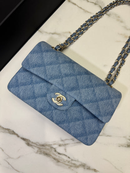 CHANEL 淺牛仔 CF23 淺金扣 Classic Flap Small［極罕少量］