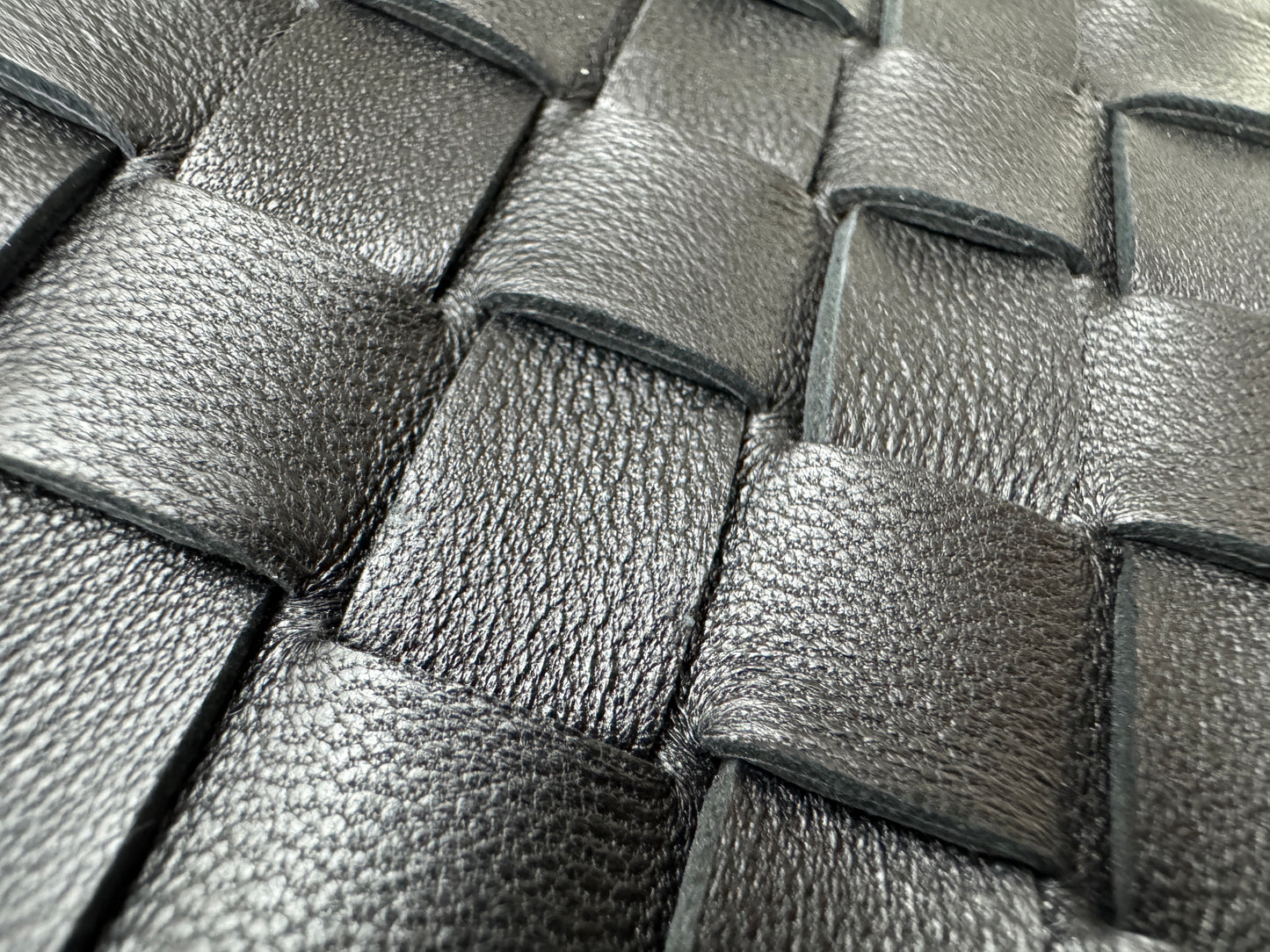 BV Andiamo Medium 黑銀