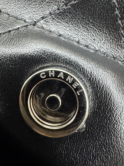 CHANEL 22Bag 黑銀 Small