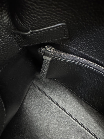 THE ROW Shoulder Marguax 12 黑色荔枝紋 Black Grained Calfskin