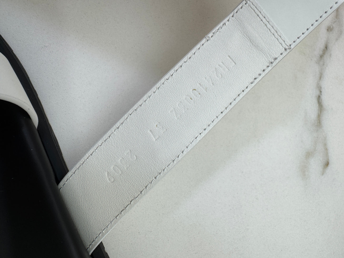 HERMES Chypre 二舅拖 白色