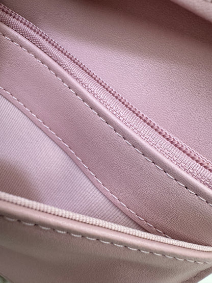 CHANEL Passport Holder 粉紅色