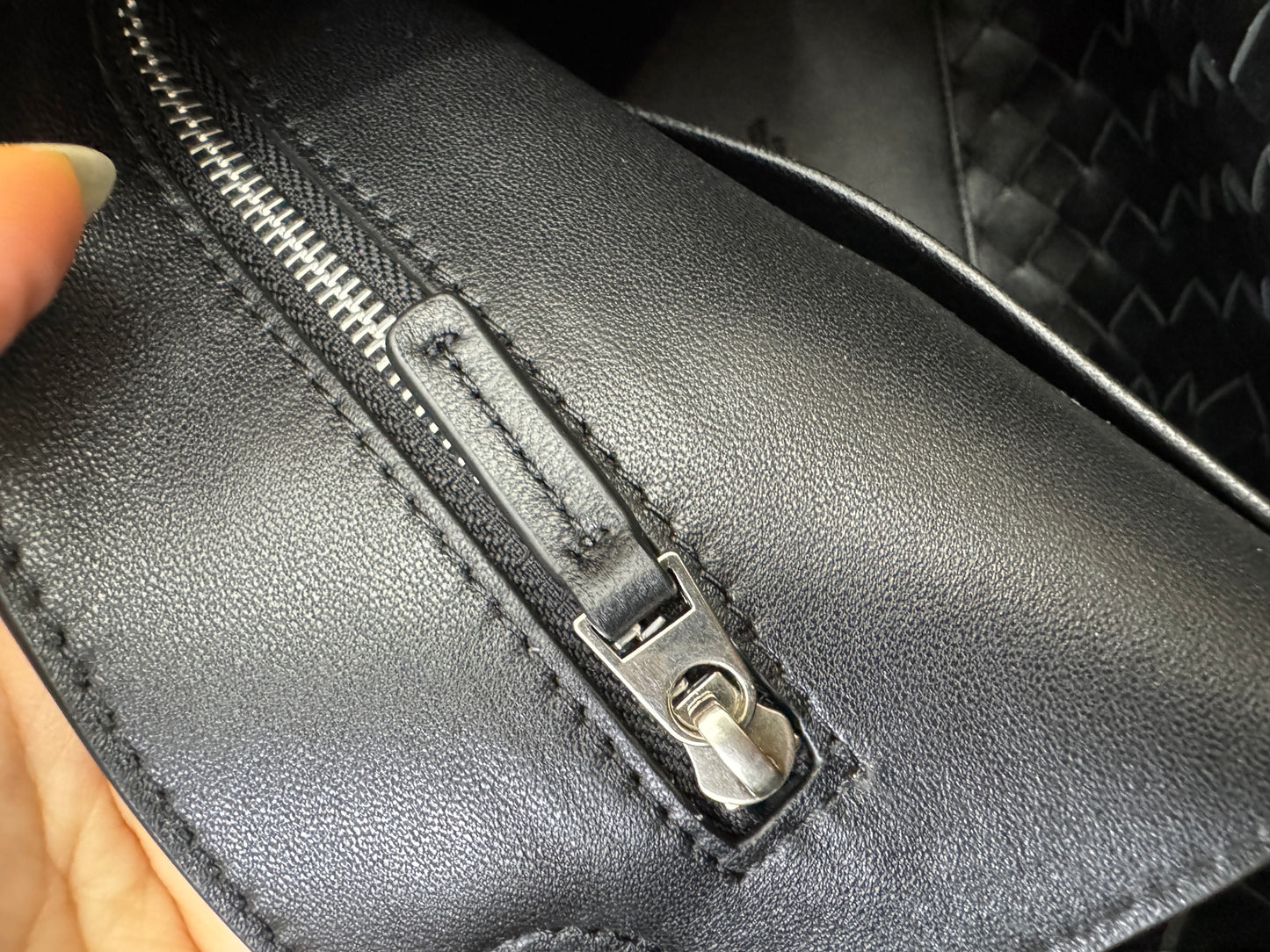 BV Andiamo Medium 黑銀