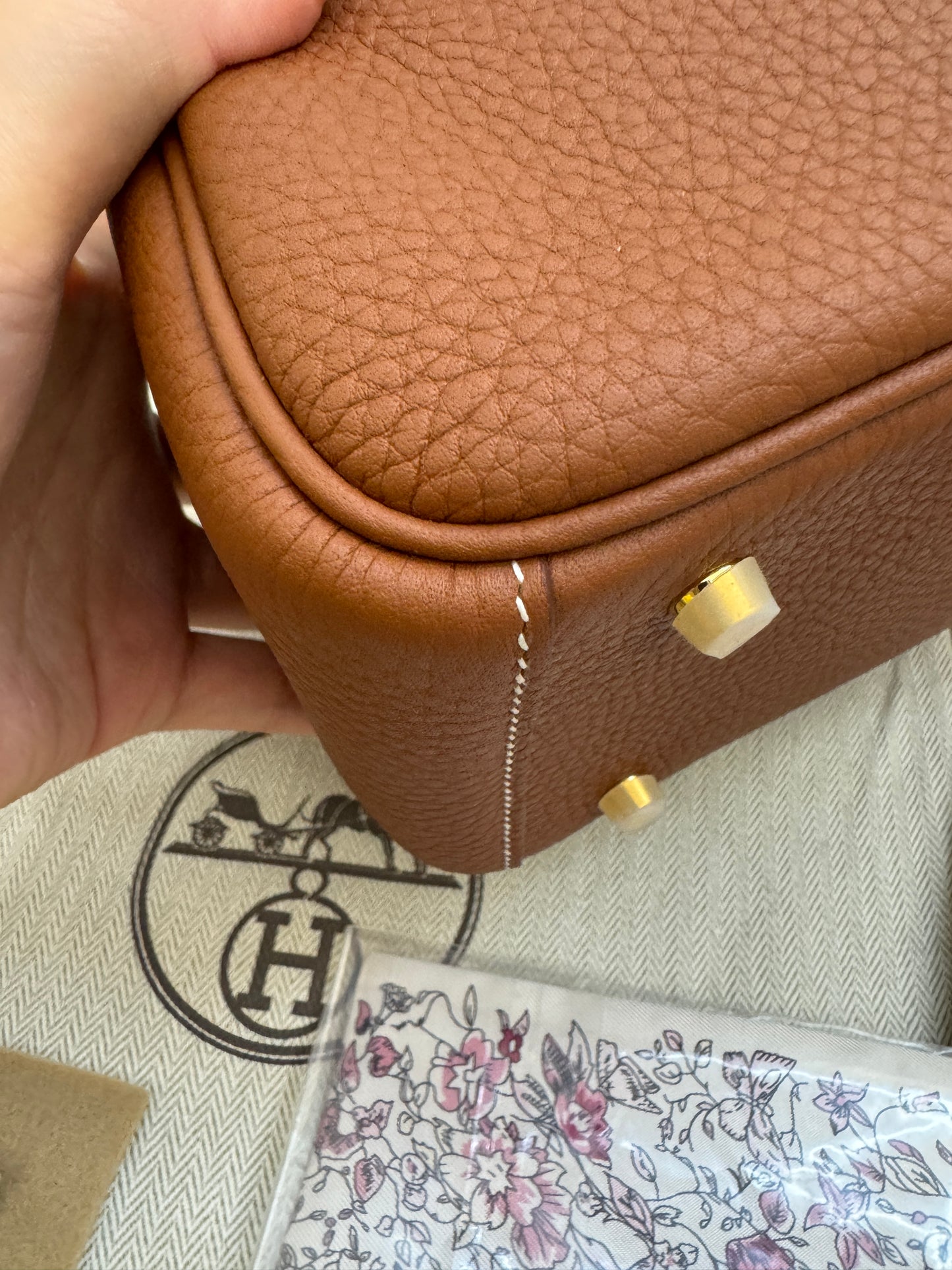 HERMES Mini Lindy 金棕金扣 Gold TC GHD