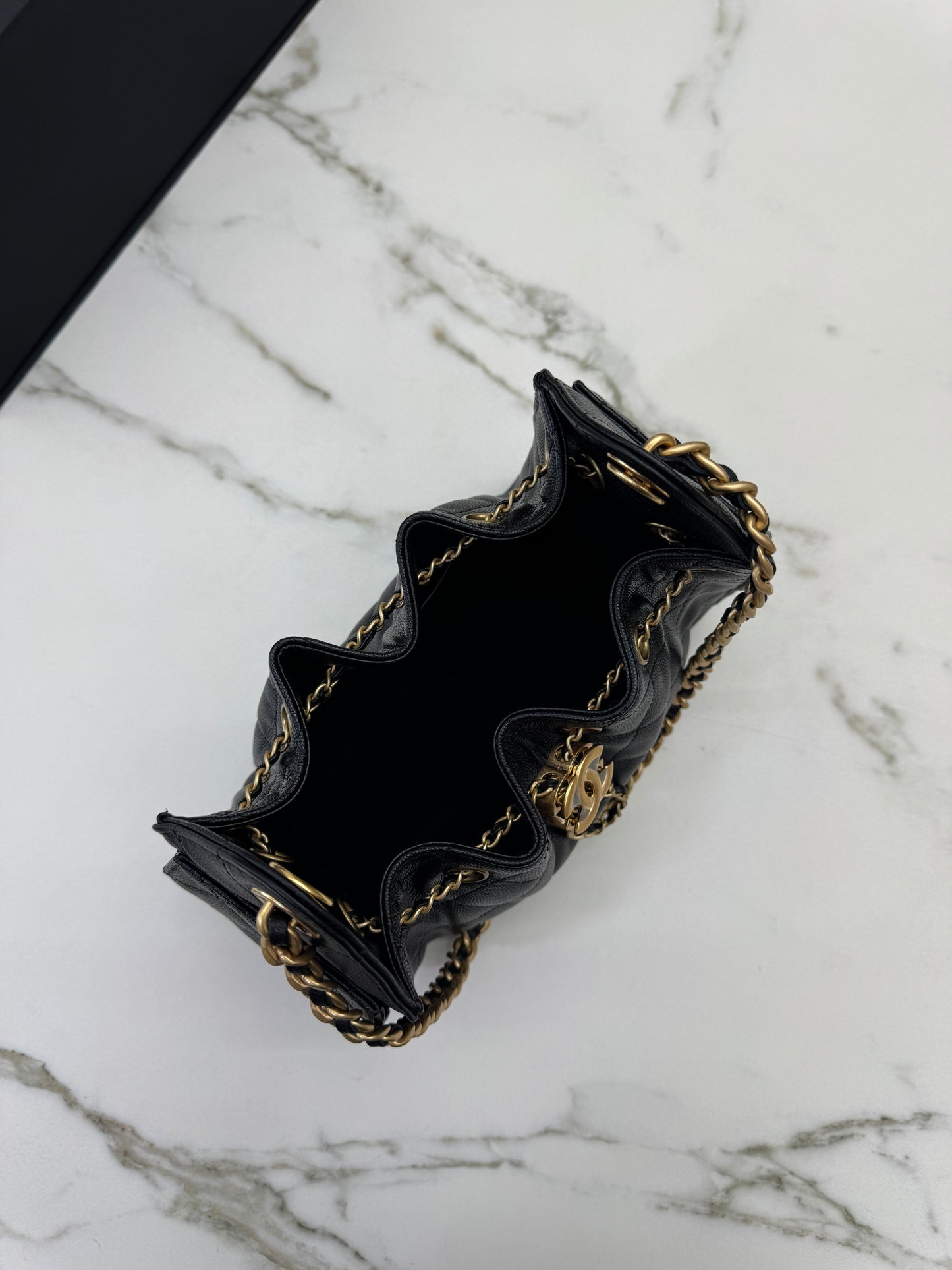 CHANEL Mini 25 Bag 黑色荔枝皮 金扣 Caviar Calfskin GHW