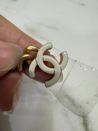 CHANEL woc 24A 琺瑯調節扣 羊皮 黑