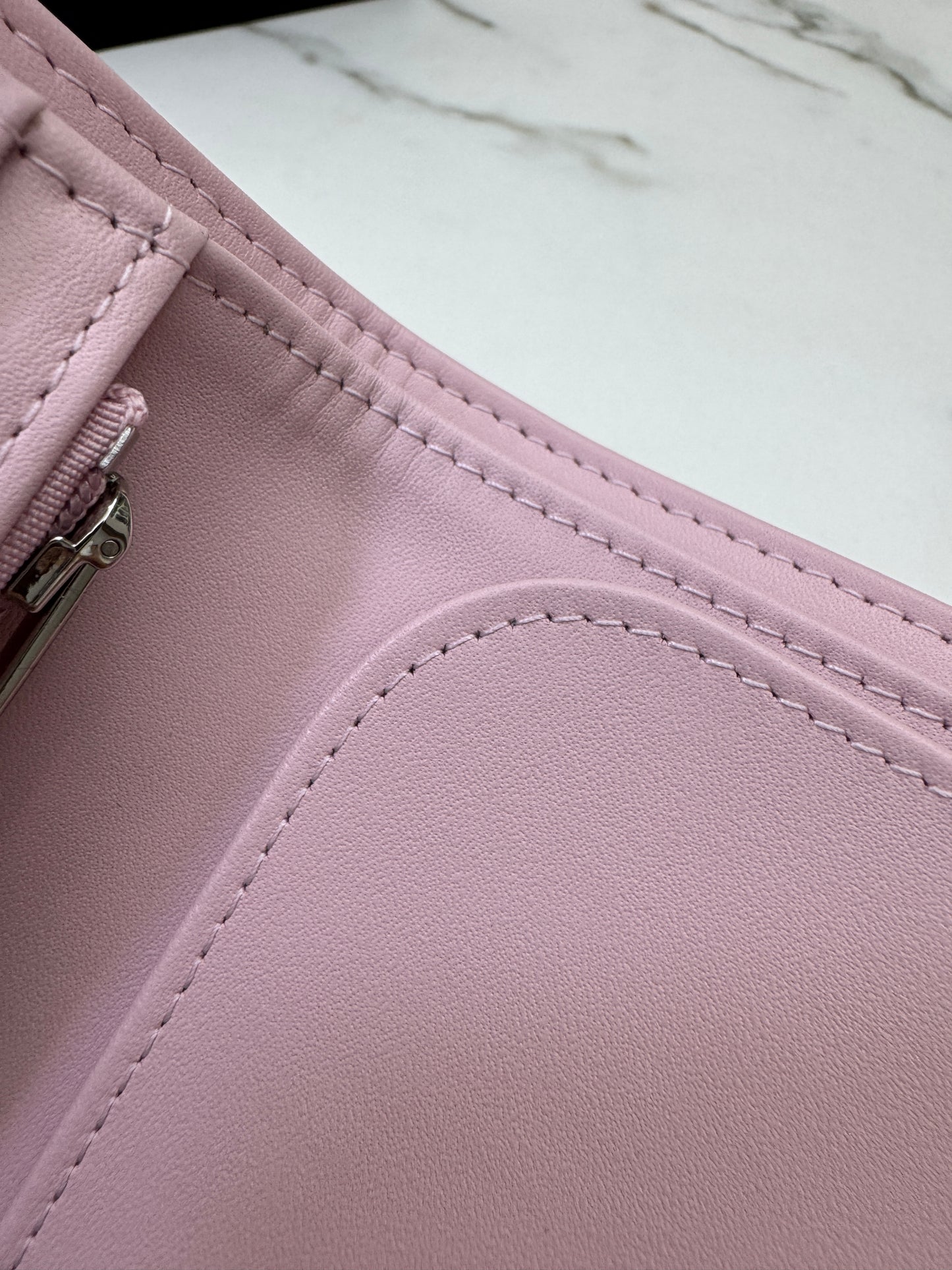 CHANEL Passport Holder 粉紅色