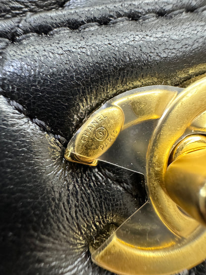 CHANEL 24K 金幣相機包 Medium