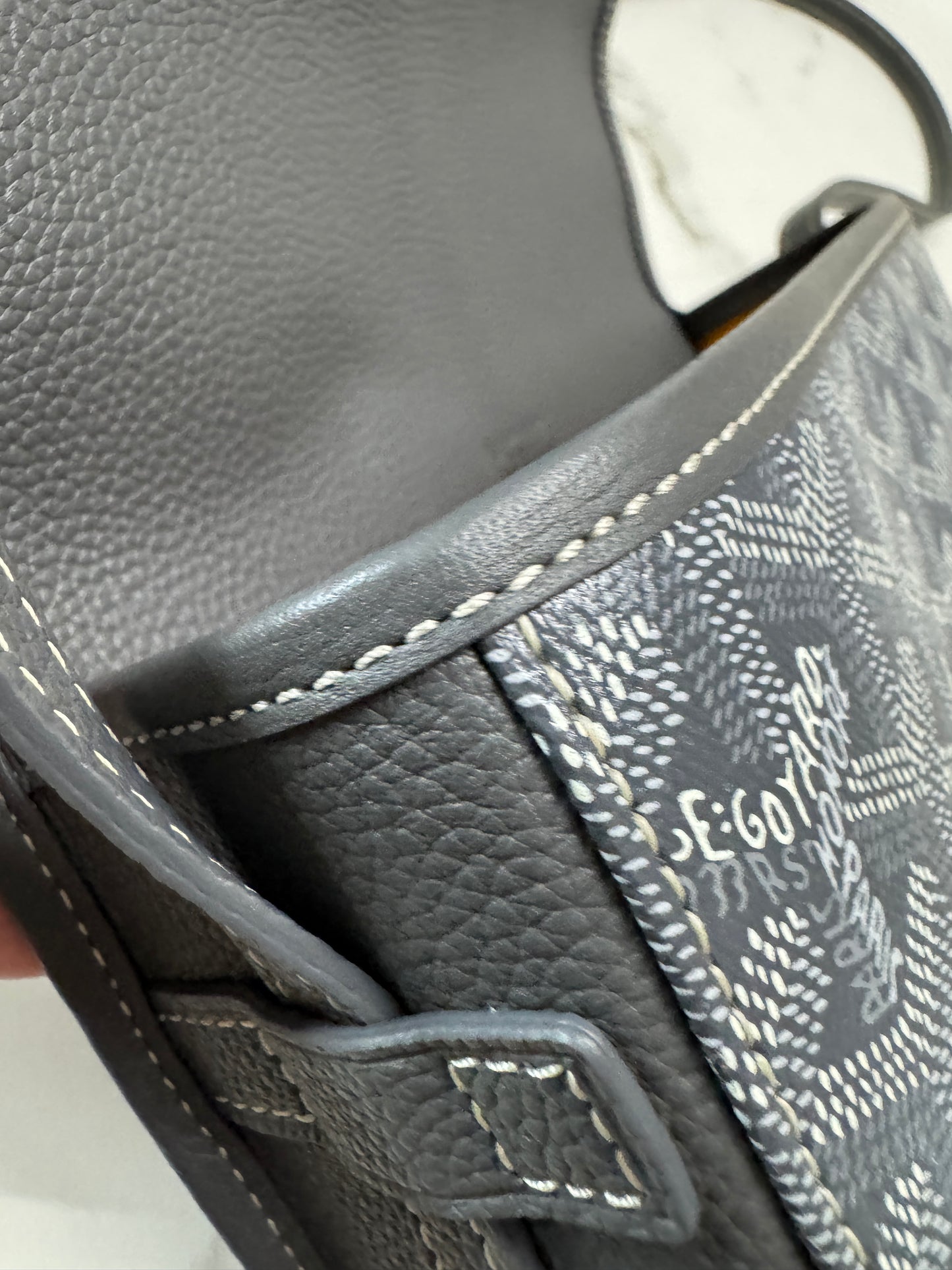 GOYARD Belvedere 郵差包 灰色 PM