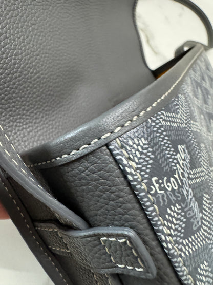 GOYARD Belvedere 郵差包 灰色 PM