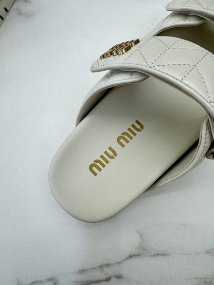 MIU MIU 魔術貼涼鞋 米白色羊皮