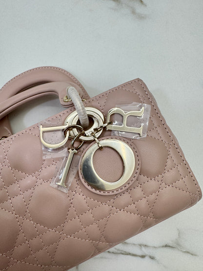 DIOR D-joy Small 胭脂粉 Powder Pink