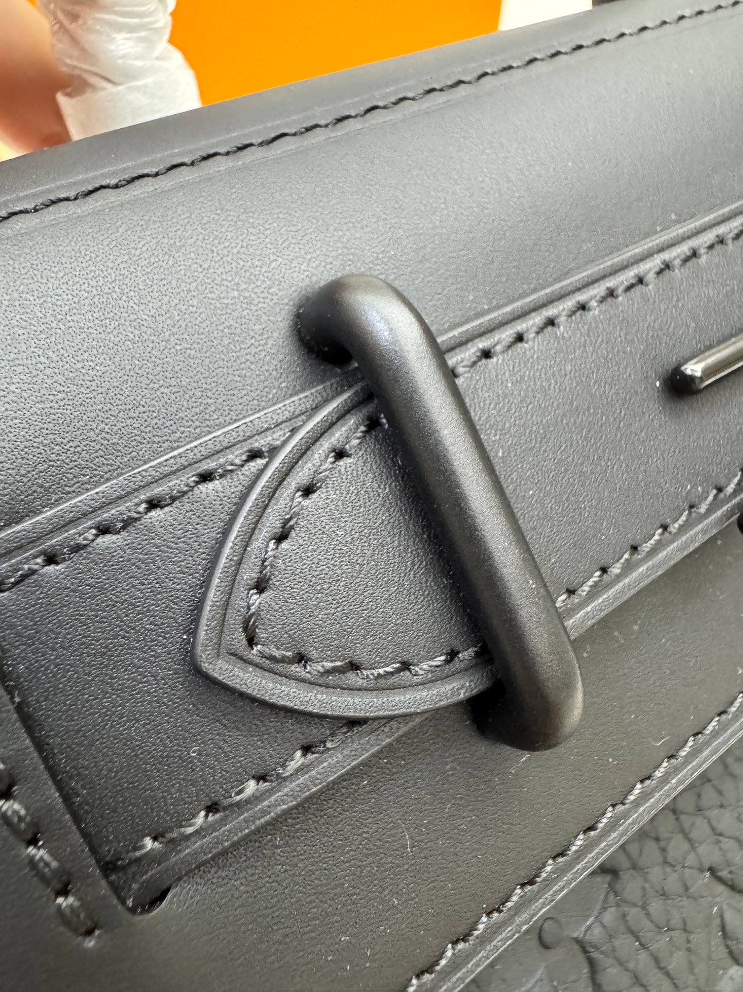 LV Steamer PM Ultra Black