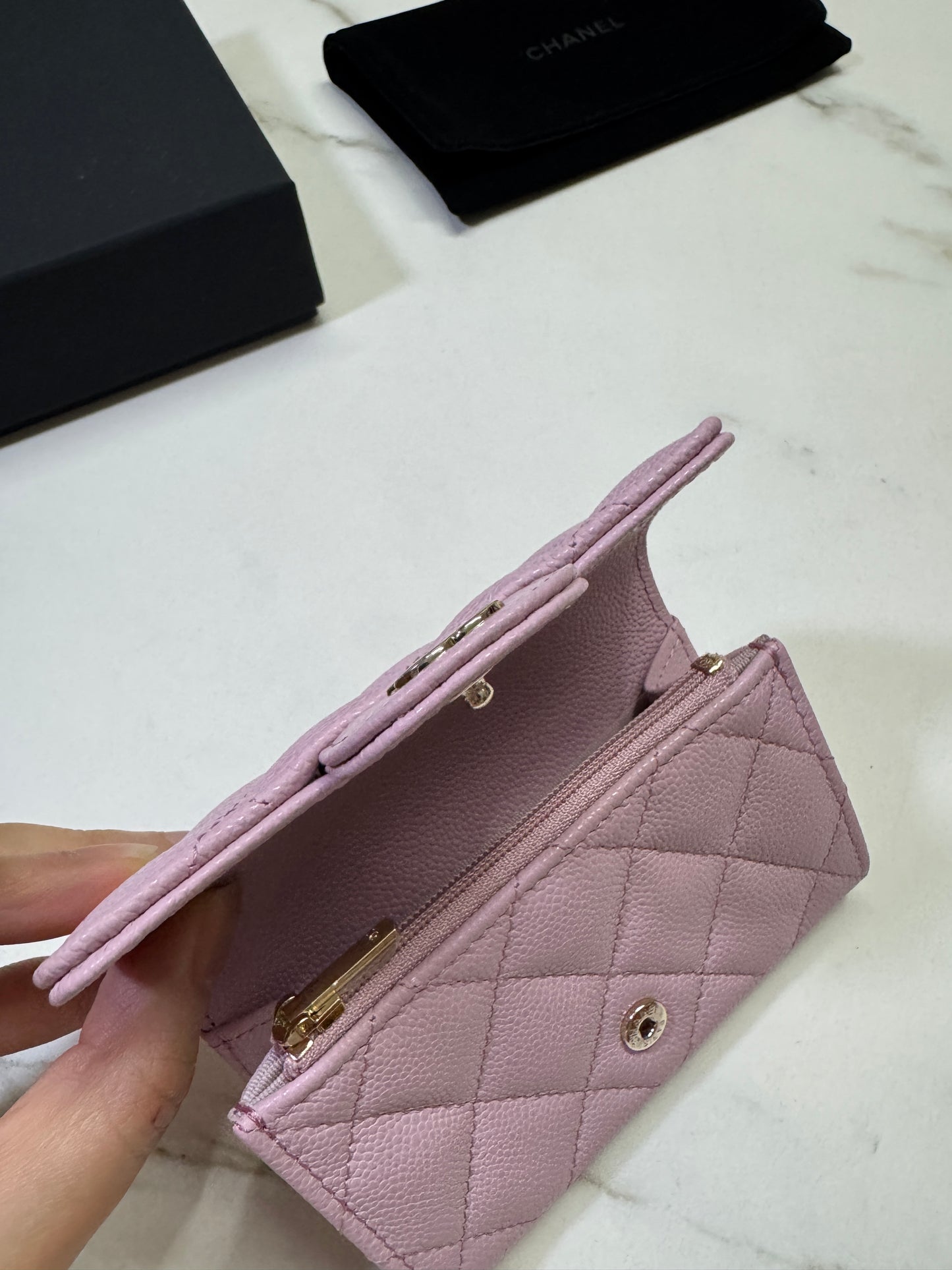 CHANEL 24A粉紫 新版拉鏈 CF Cardholder