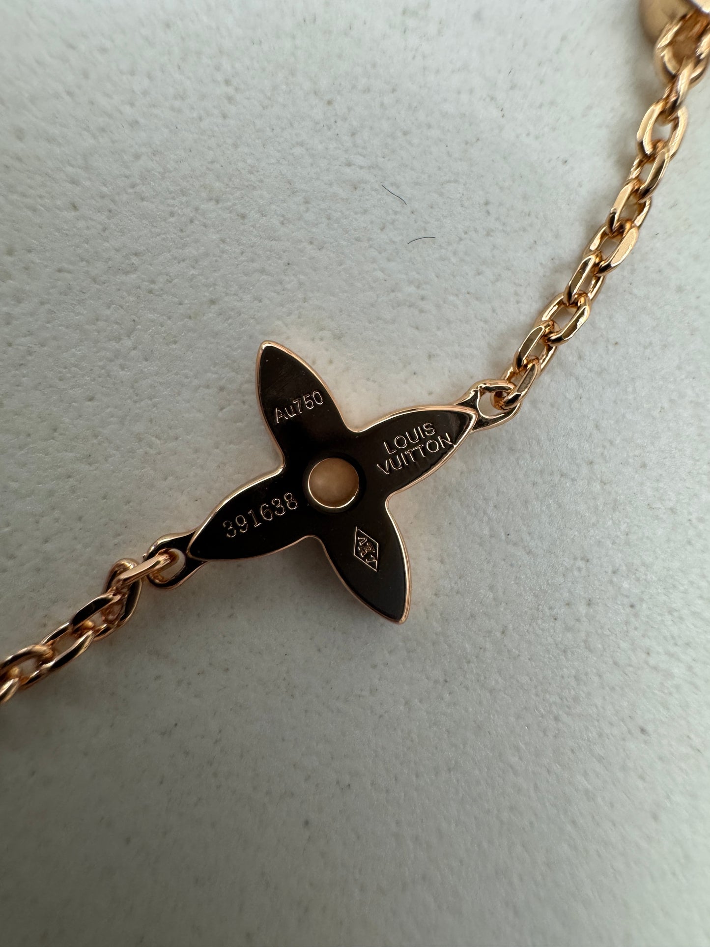 LV 小花拼單鑽玫瑰金手鏈