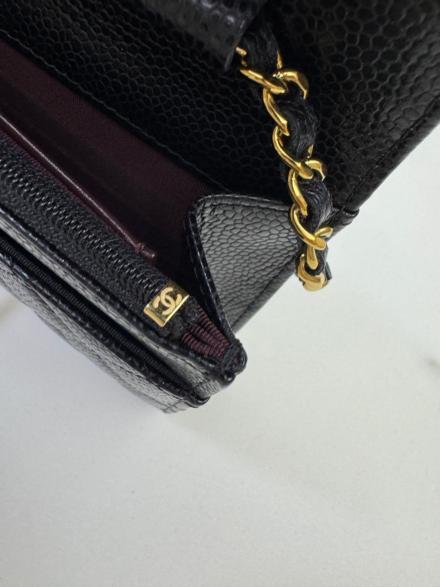 CHANEL Wallet On Chain 黑金牛 新版旋轉扣woc