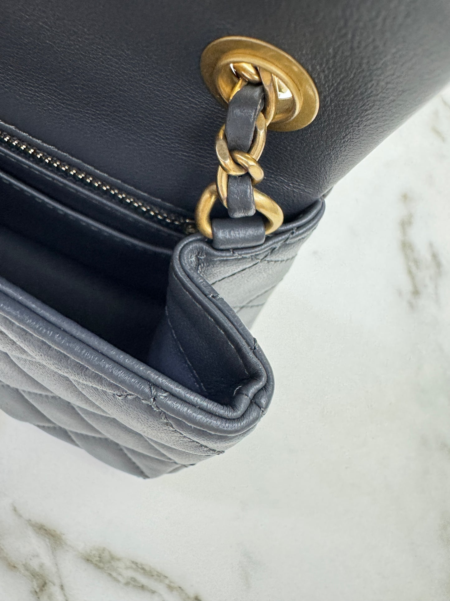 CHANEL 金球 Mini CF20 石墨灰 深灰羊皮