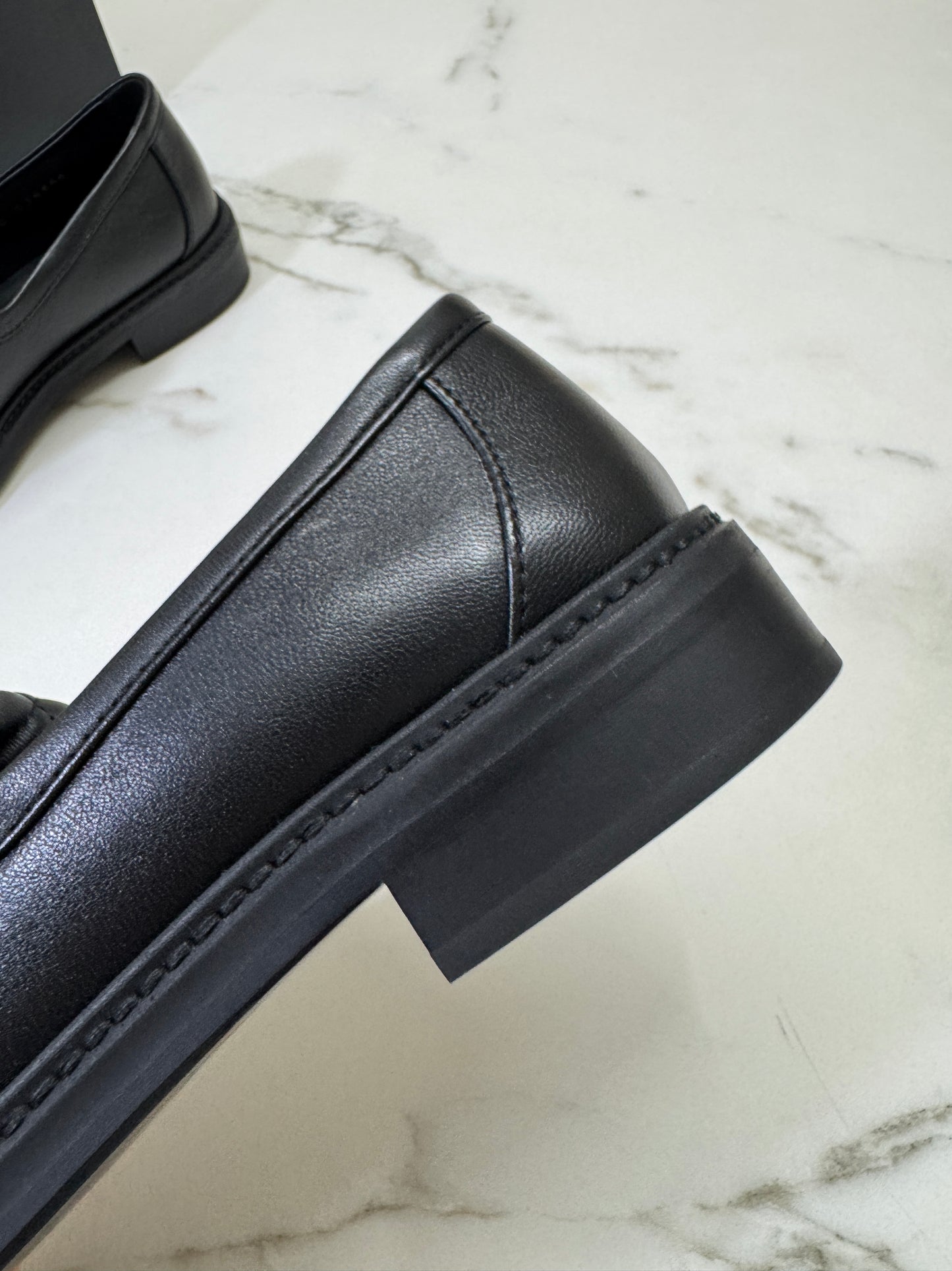 CHANEL 2025新版 書包扣樂福鞋