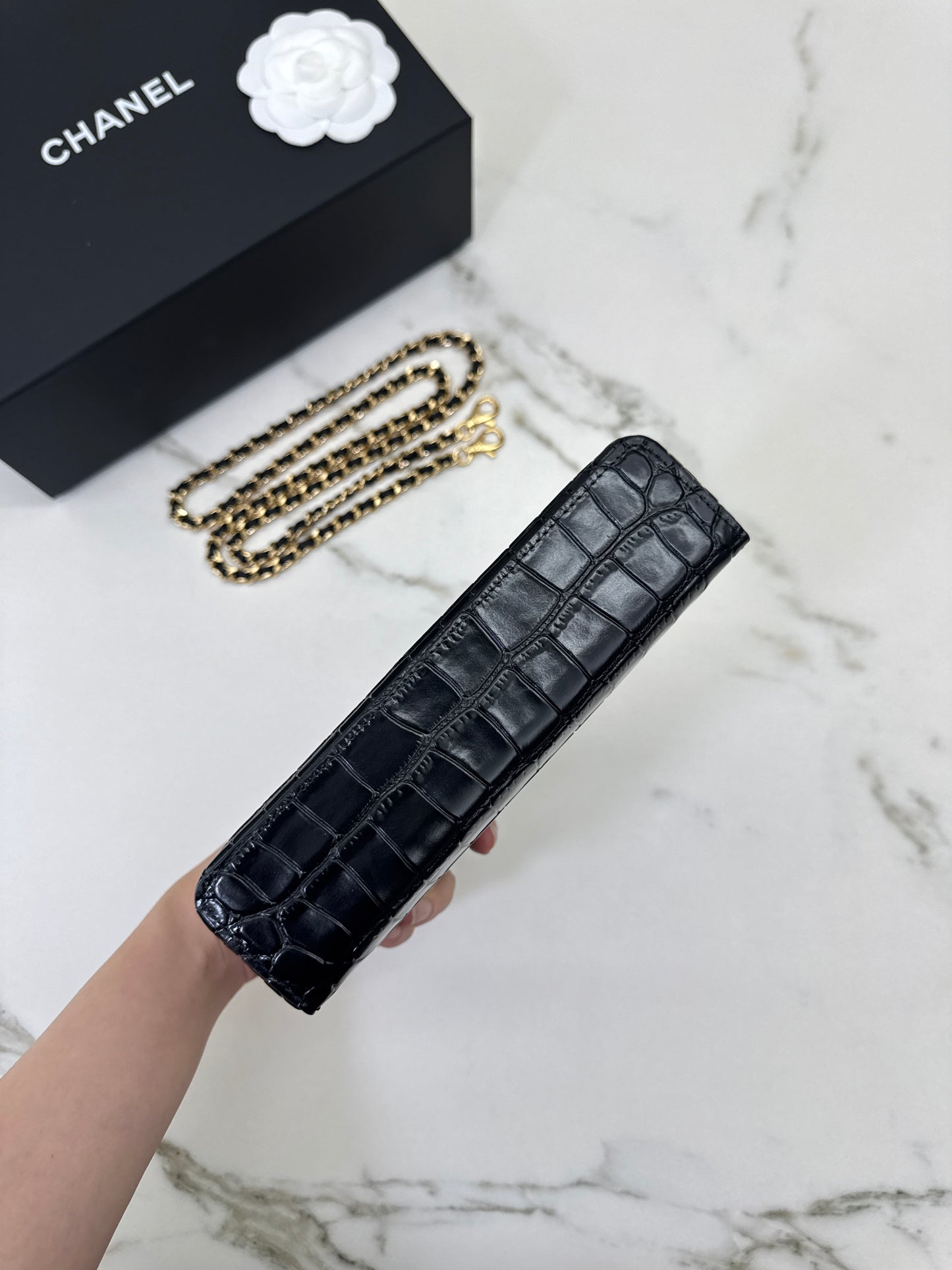 CHANEL 26A 鱷魚壓紋LP盒子 黑色￼
