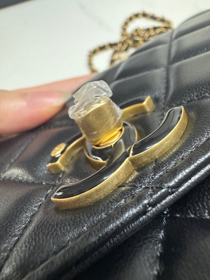 CHANEL woc 24A 琺瑯調節扣 羊皮 黑