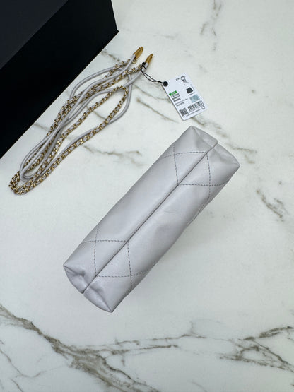 CHANEL Mini 22 Bag 25P淺灰色 新版磁吸扣