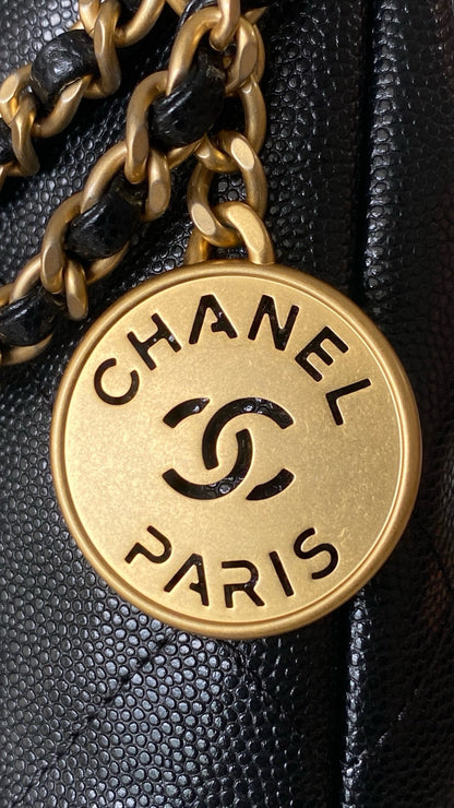 CHANEL Mini 22 Bag 荔枝牛皮