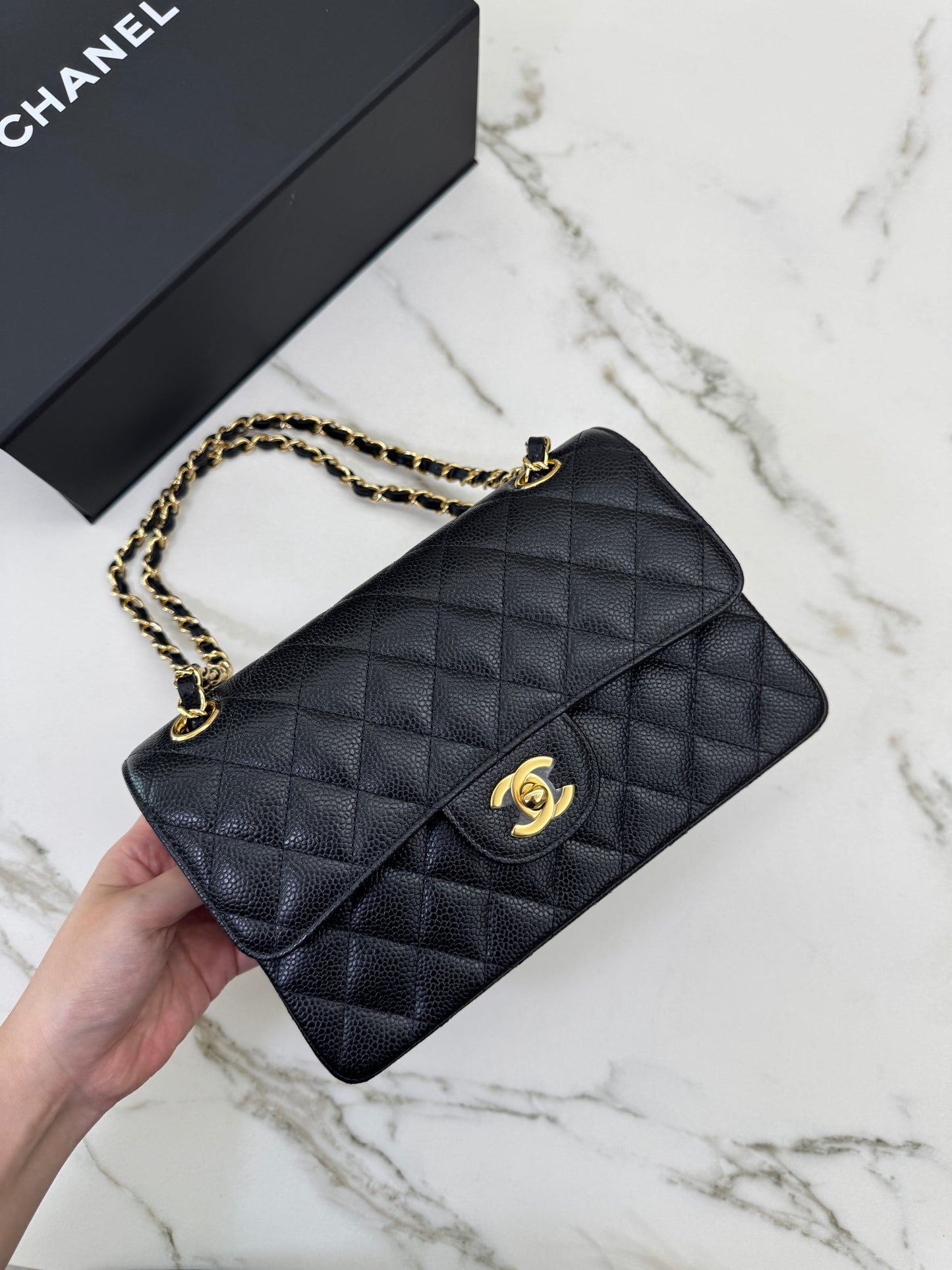 CHANEL CF23 黑金牛 CF Small