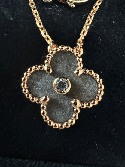 VCA 銀耀石玫瑰金項鏈［2023聖誕款］